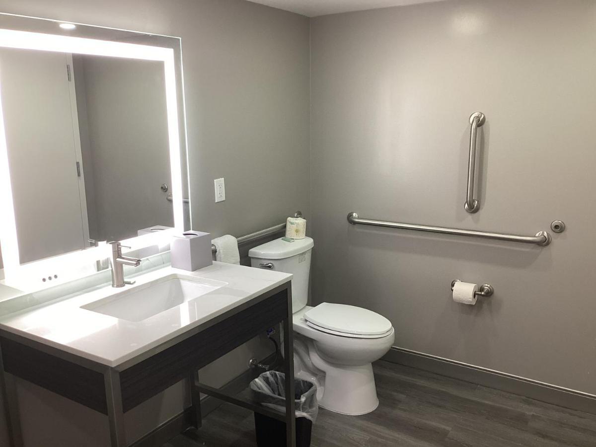 Super 8 By Wyndham Baltimore Northwest 외부 사진
