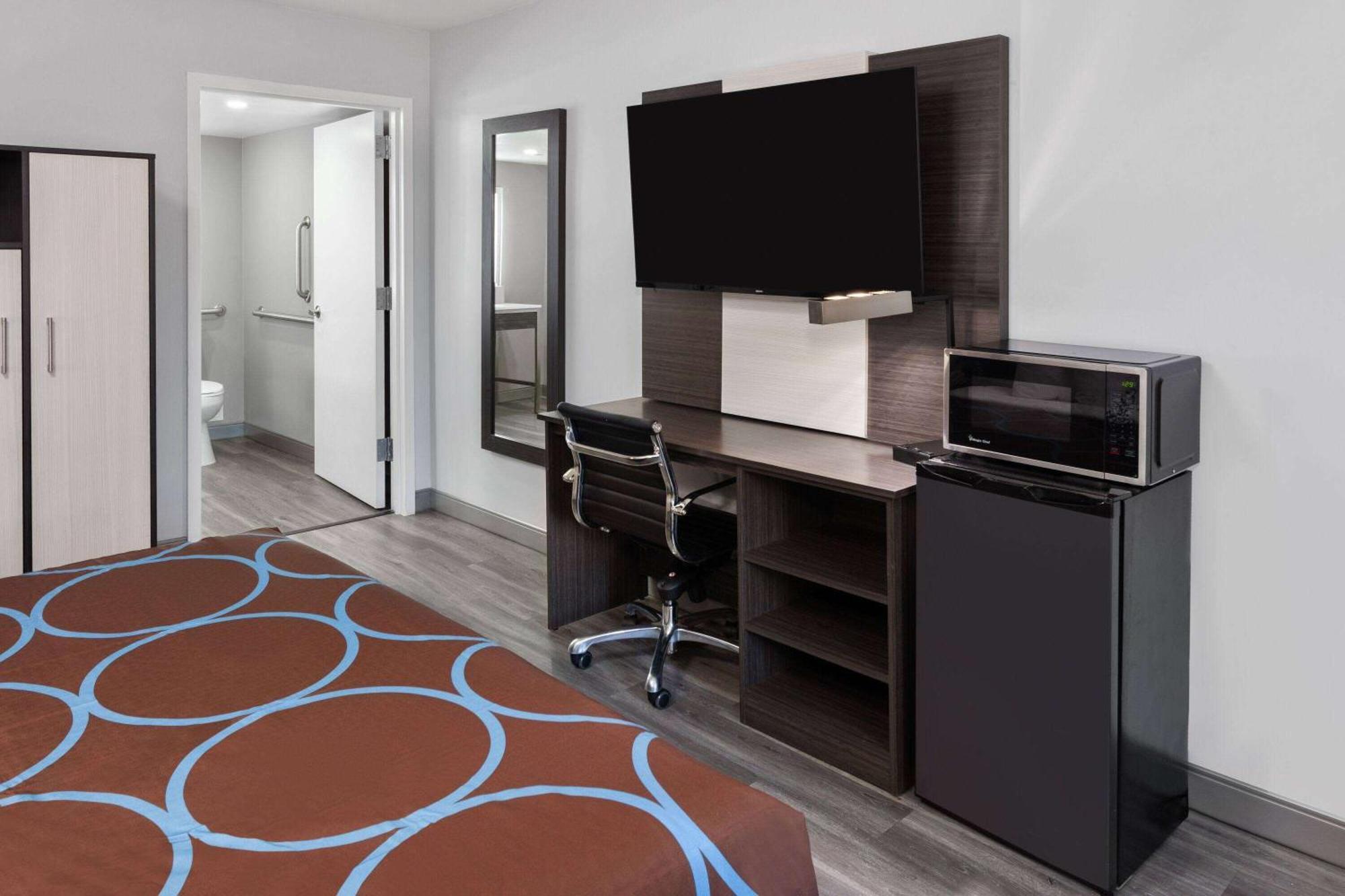Super 8 By Wyndham Baltimore Northwest 외부 사진